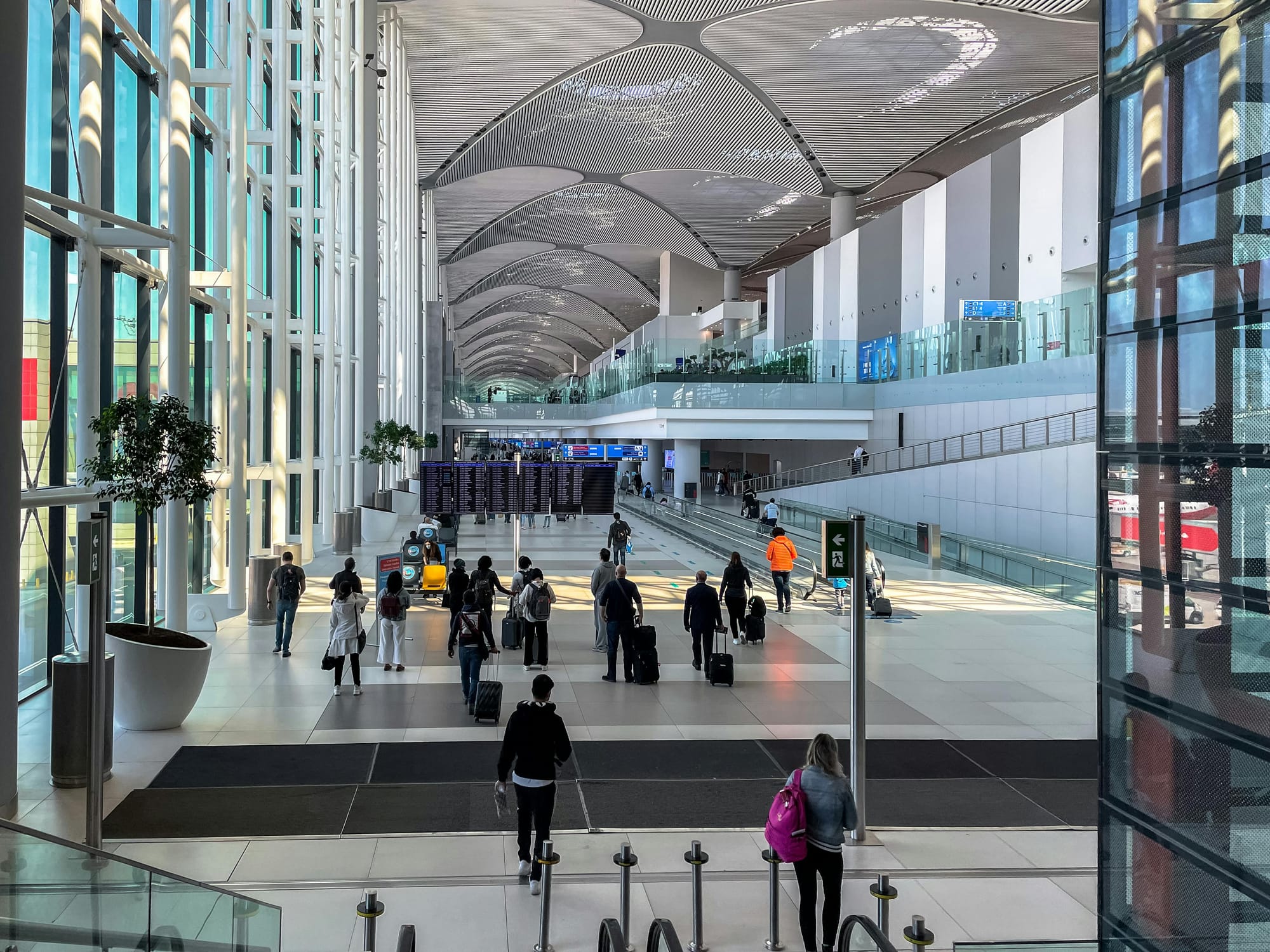 Foreign Office Advises Against Travel to Country After Airport Closure